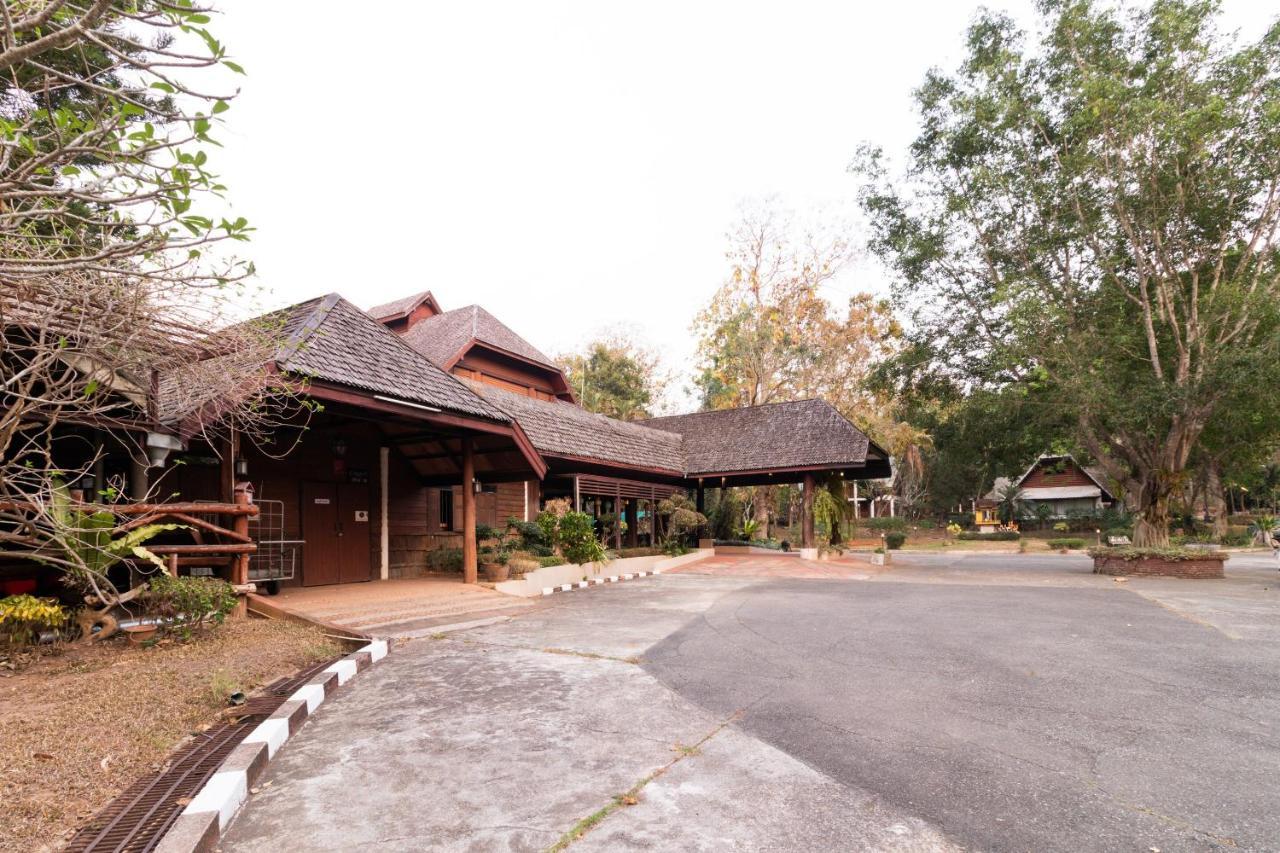 Oyo 720 Royal Ping Garden & Resort Chiang Mai Dış mekan fotoğraf